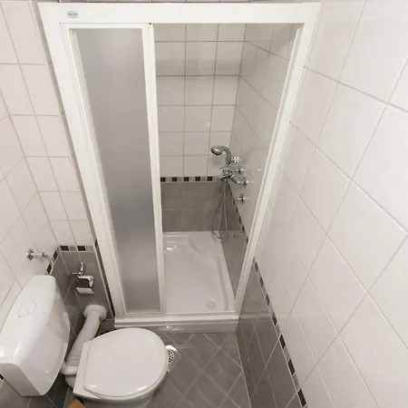 Deluxe 3 Bedroom With Sea View Apartment Baska Voda