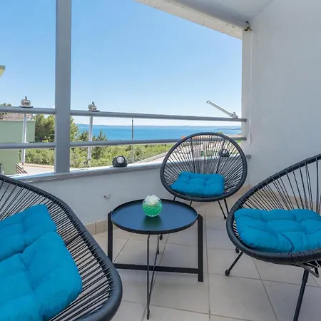 Deluxe 3 Bedroom With Sea View Apartment Baska Voda