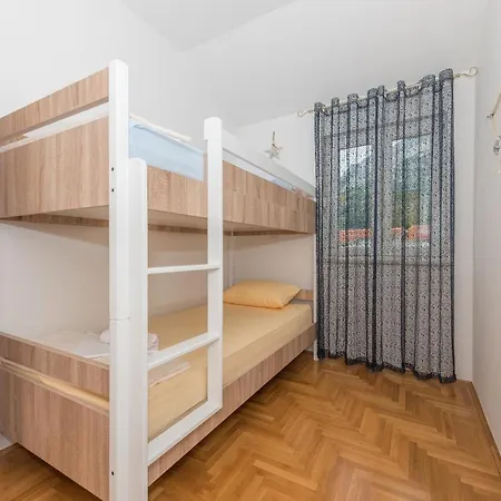 Apartment Deluxe 3 Bedroom With Sea View Baska Voda