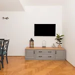 Lägenhet Deluxe 3 Bedroom With Sea View