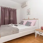 Deluxe 3 Bedroom With Sea View Lägenhet