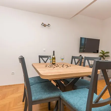 Apartament Deluxe 3 Bedroom With Sea View *