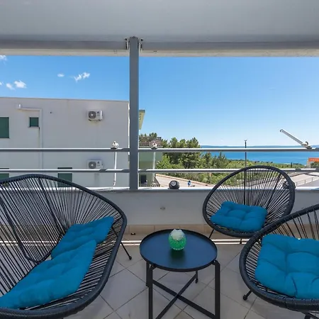 Deluxe 3 Bedroom With Sea View Lägenhet Baška Voda